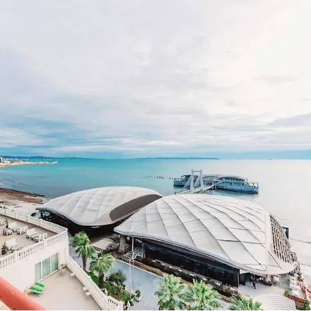 Apartament Center Beachfront Durrës