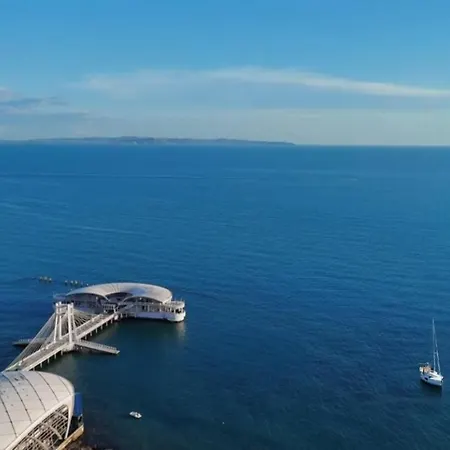 Center Beachfront Apartament Durrës