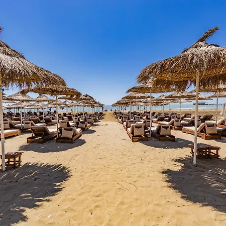 Apartament Center Beachfront