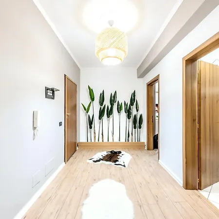 Center Beachfront Apartment *